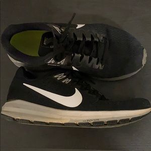 Women’s Nike Zoom Structure 21 Size 8